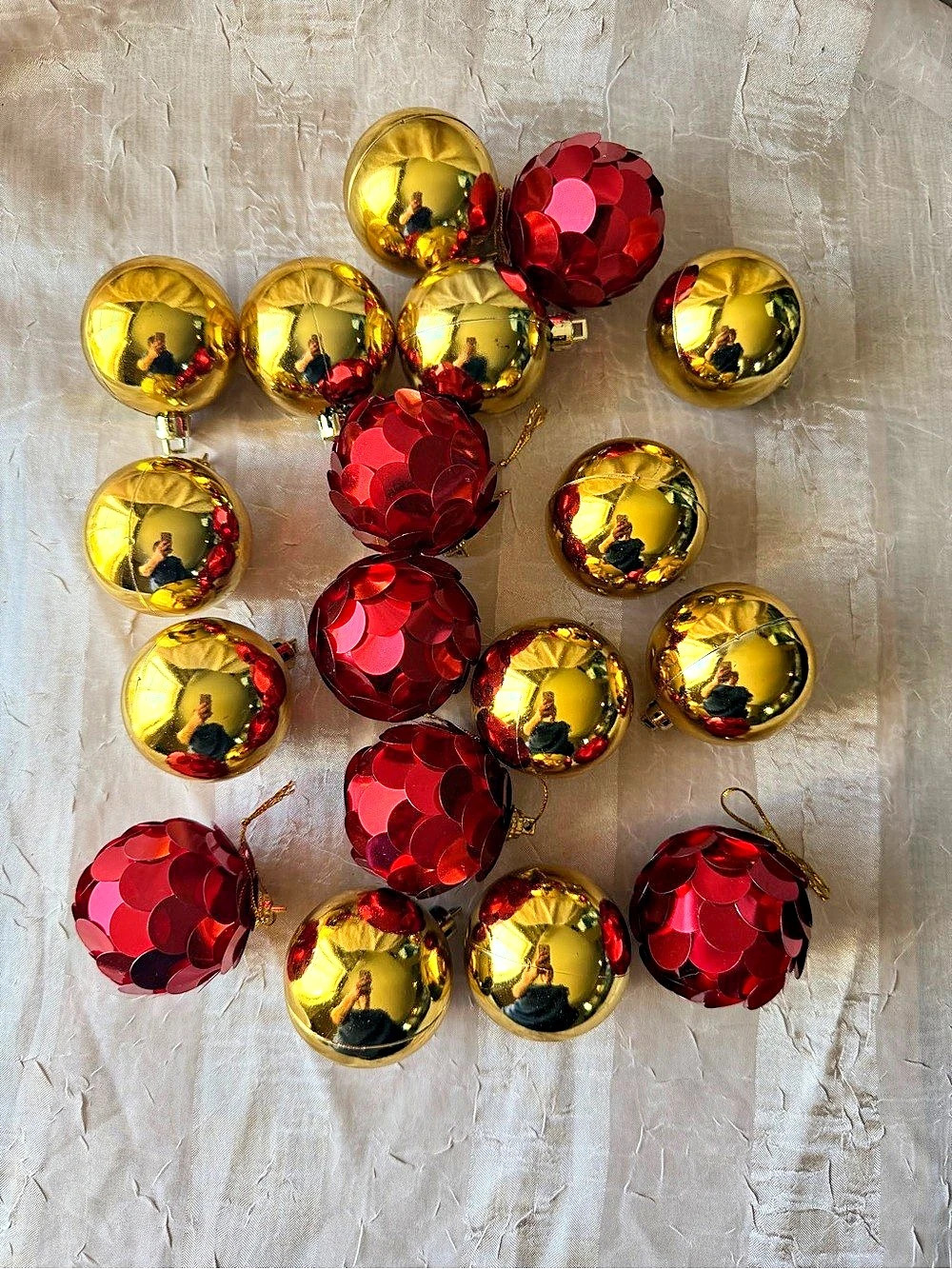 Red & Gold Holiday Ornaments Set